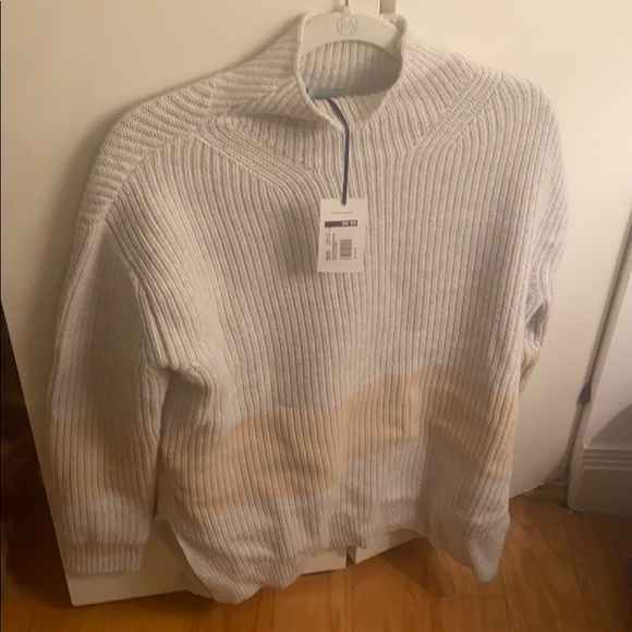 NWT Tuckernuck Sweater - Picture 4 of 8